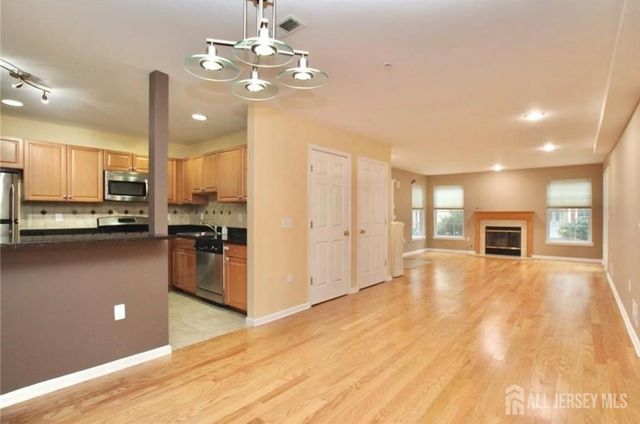 116 Chariot Court, Piscataway, NJ 08854