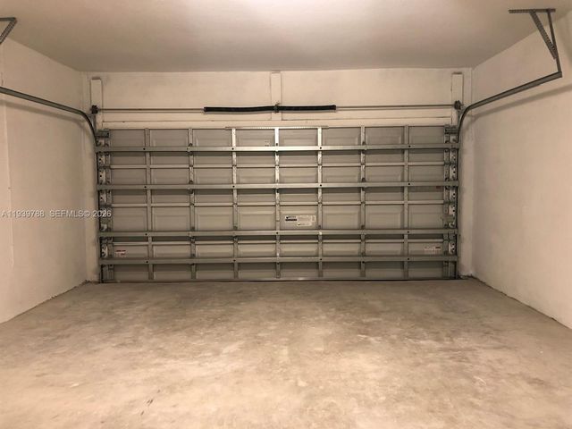 250 NW 33rd Ln, Pompano Beach, FL 33069