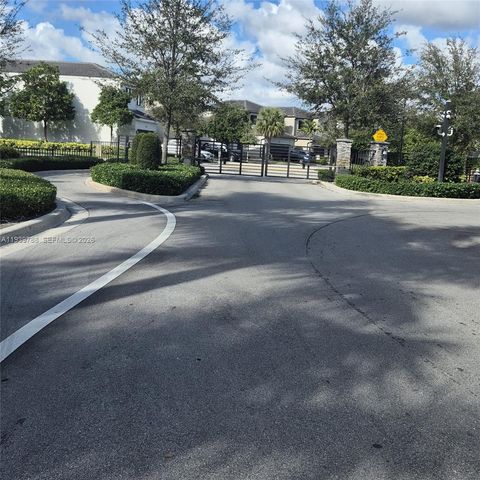 250 NW 33rd Ln, Pompano Beach, FL 33069