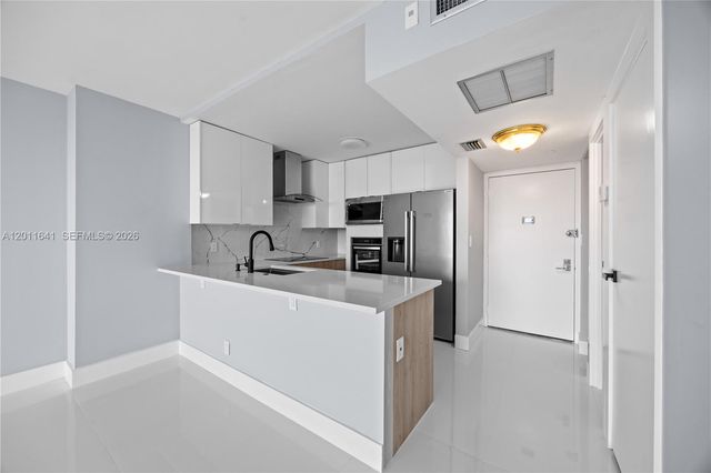 20335 W Country Club Drive 1905, Aventura, FL 33180
