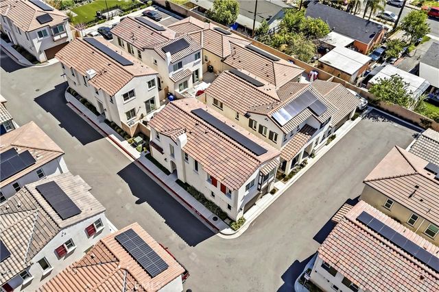 335 Carson Ct, Rialto, CA 92376