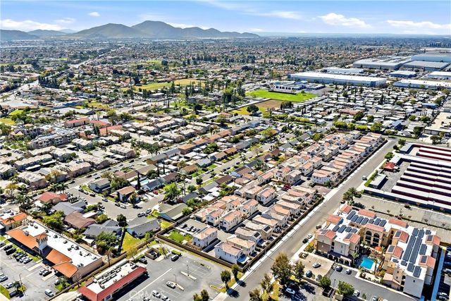 335 Carson Ct, Rialto, CA 92376