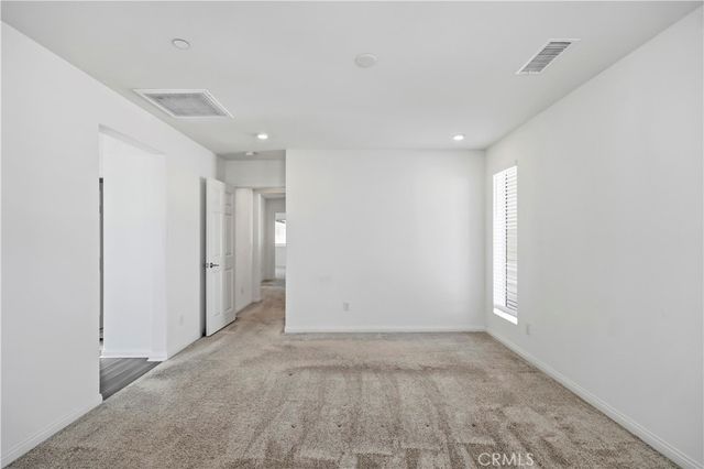 335 Carson Ct, Rialto, CA 92376