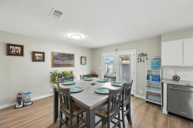 2401 S Hampton Road, Glenn Heights, TX 75154