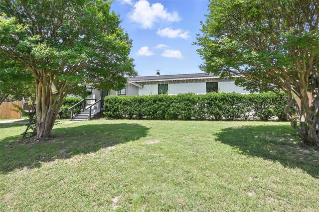 2401 S Hampton Road, Glenn Heights, TX 75154