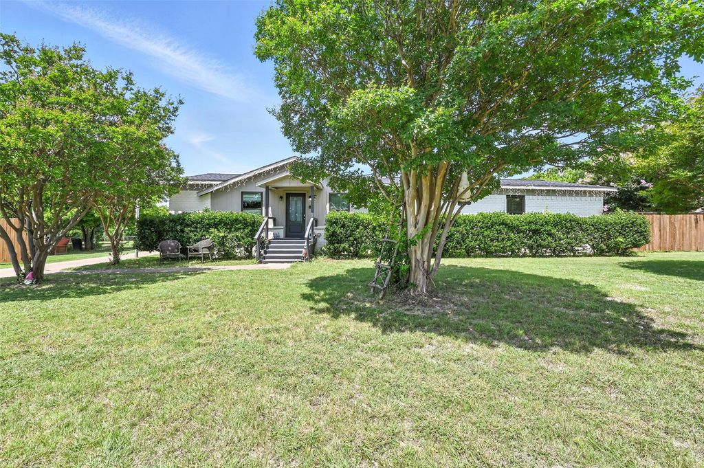 2401 S Hampton Road, Glenn Heights, TX 75154