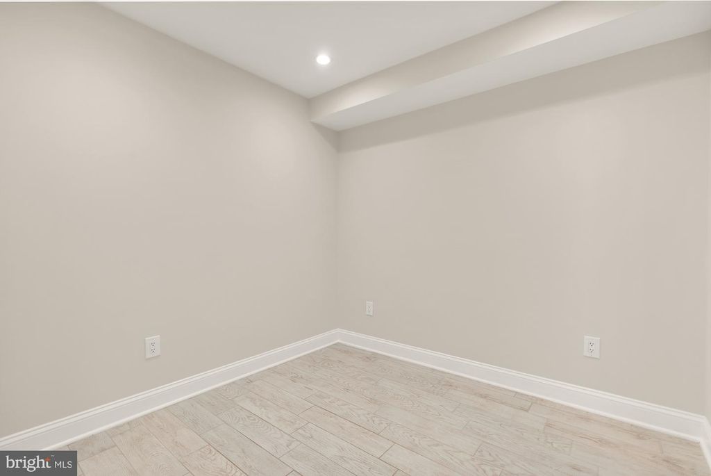 1820 INDEPENDENCE AVE SE #1, Washington, DC 20003