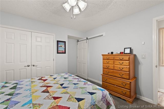 3018 Pebble Brook, Jeffersonville, IN 47130