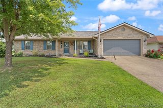 3018 Pebble Brook, Jeffersonville, IN 47130