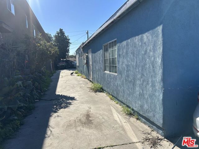 124 E 76th Street, Los Angeles, CA 90003