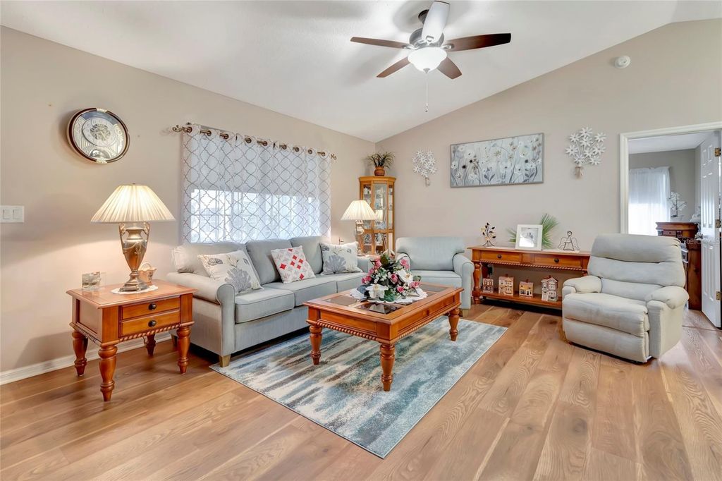 Image 11 of property listing at 1315 NOBLE COURT, Leesburg, FL 34788