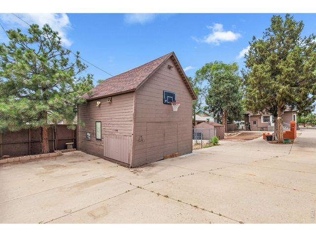 1122 5th St, Greeley, CO 80631