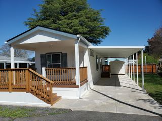 328 Beechwood Drive, Grants Pass, OR 97526