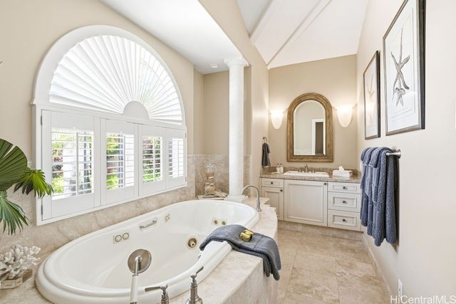 917 Iiwi Street, Honolulu, HI 96816