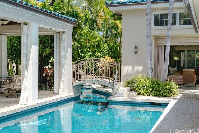 917 Iiwi Street, Honolulu, HI 96816