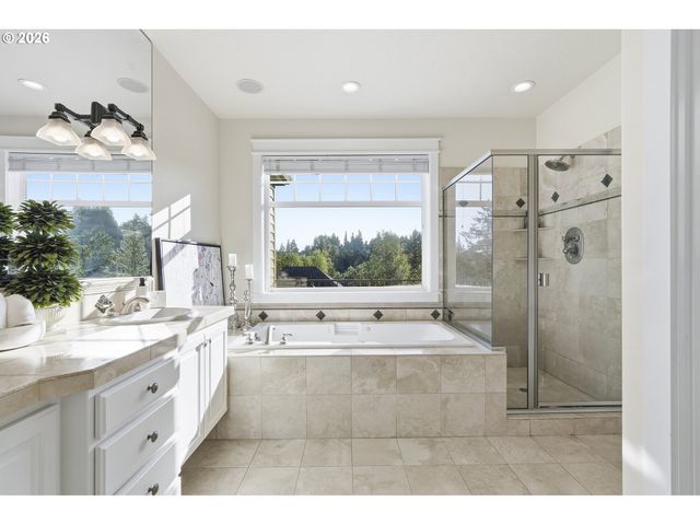 3675 LANDIS St, West Linn, OR 97068