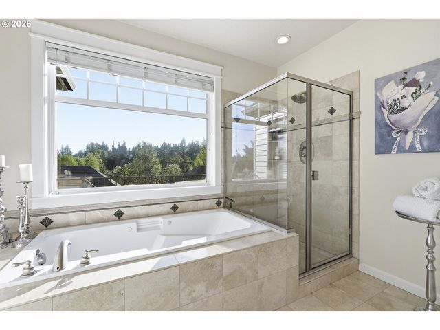 3675 LANDIS St, West Linn, OR 97068