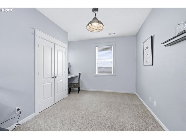 3675 LANDIS St, West Linn, OR 97068