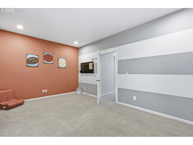 3675 LANDIS St, West Linn, OR 97068