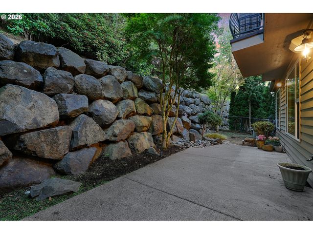 3675 LANDIS St, West Linn, OR 97068