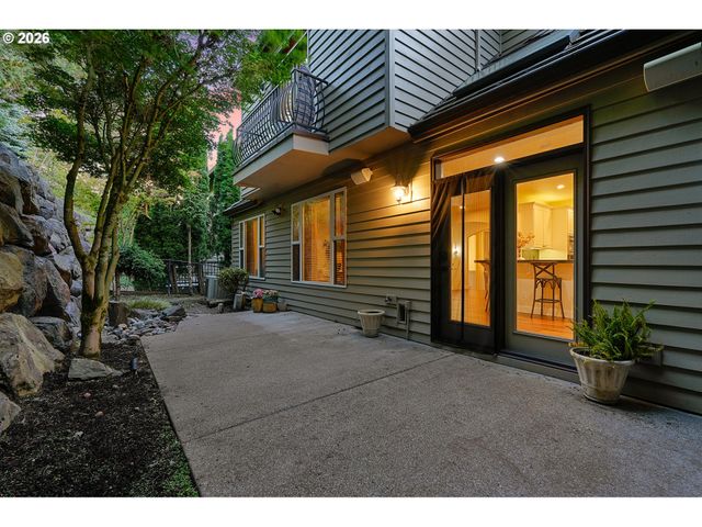 3675 LANDIS St, West Linn, OR 97068