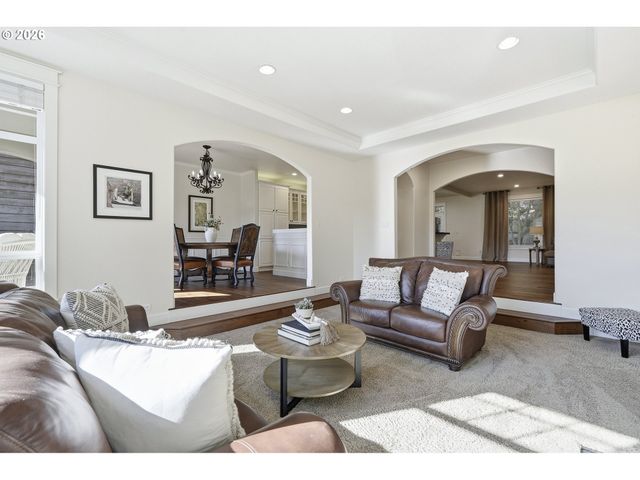 3675 LANDIS St, West Linn, OR 97068