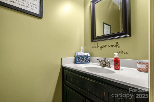 107 Maplewood Court, Hudson, NC 28638