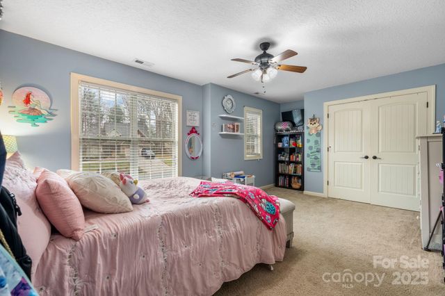 107 Maplewood Court, Hudson, NC 28638