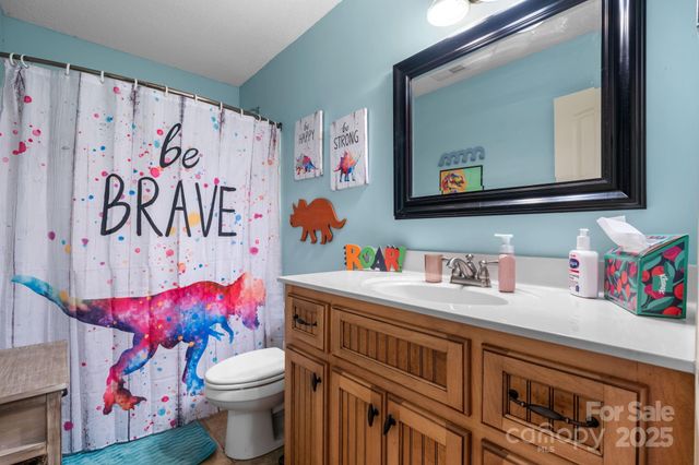 107 Maplewood Court, Hudson, NC 28638