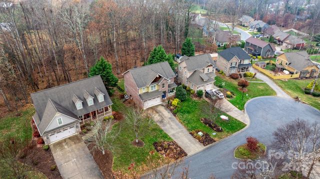 107 Maplewood Court, Hudson, NC 28638