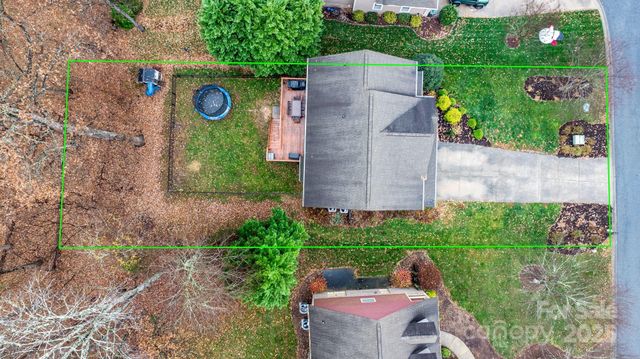 107 Maplewood Court, Hudson, NC 28638