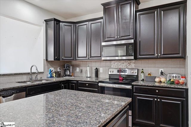 712 Tuckborough Street, Greer, SC 29651