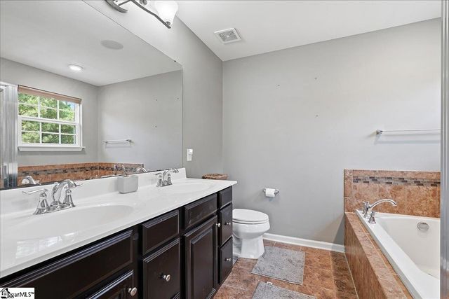 712 Tuckborough Street, Greer, SC 29651