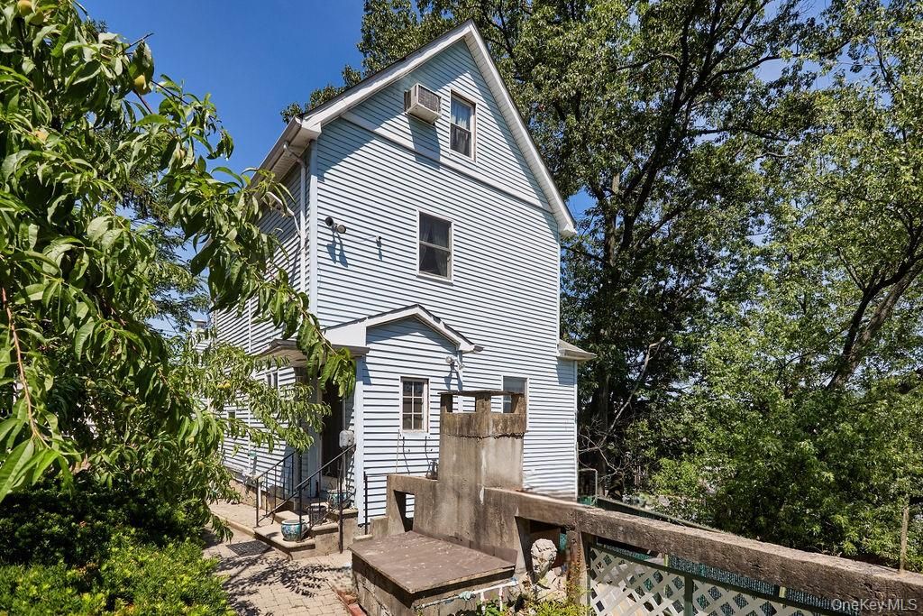 404 Prescott Street, Yonkers, NY 10701 — photo 2