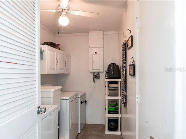 582 RIDGEWOOD STREET NW, Port Charlotte, FL 33952