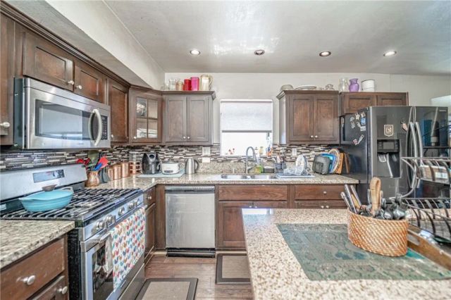 415 E 97th Street, Inglewood, CA 90301
