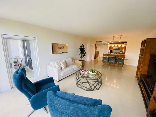 10275 E Collins Ave 324, Bal Harbour, FL 33154