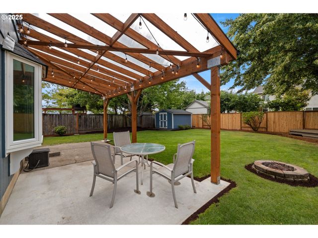 1344 33RD Pl, Forest Grove, OR 97116