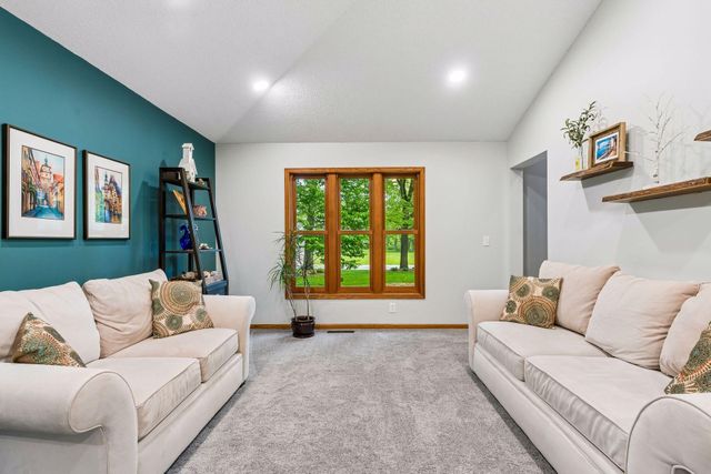6054 174th Avenue NW, Anoka, MN 55303