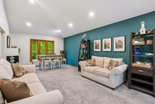 6054 174th Avenue NW, Anoka, MN 55303