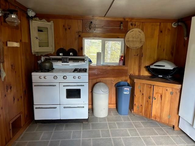 1198 Indian Stream Road, Pittsburg, NH 03592