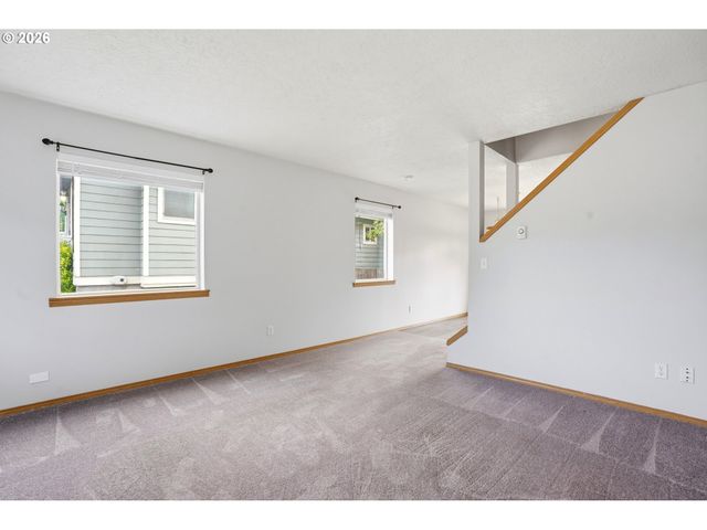 231 Se ELLIOTT Ave, Gresham, OR 97080