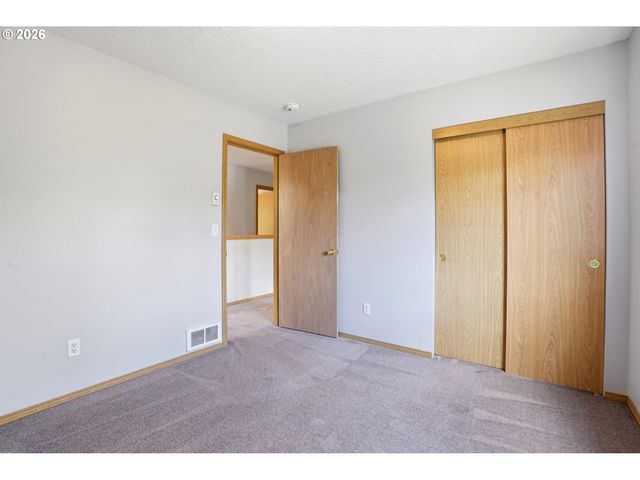 231 Se ELLIOTT Ave, Gresham, OR 97080
