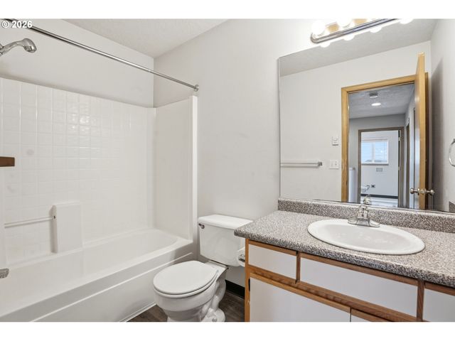 231 Se ELLIOTT Ave, Gresham, OR 97080