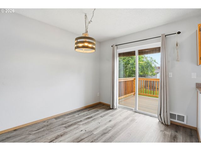 231 Se ELLIOTT Ave, Gresham, OR 97080