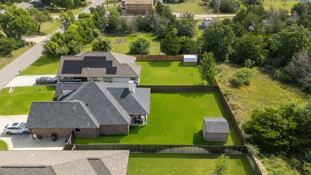 3681 Rabbit Lane, Bryan, TX 77808