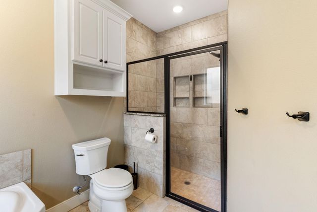 3681 Rabbit Lane, Bryan, TX 77808