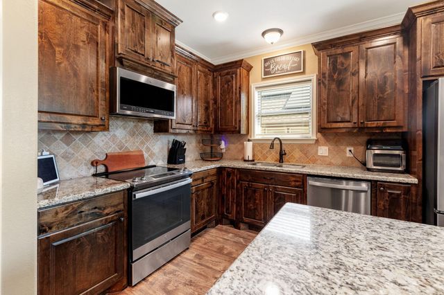 3681 Rabbit Lane, Bryan, TX 77808