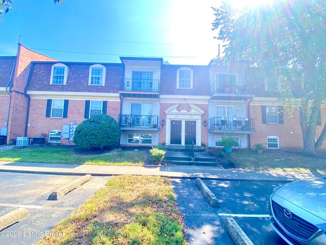 206 Flanders Ct 8, Louisville, KY 40218