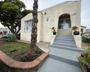 1301 60Th Ave, Oakland, CA 94621